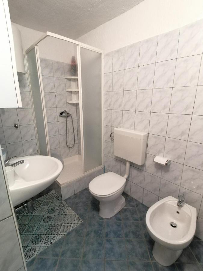 Apartments And Rooms Sanja Сибин Кръмпотски Екстериор снимка