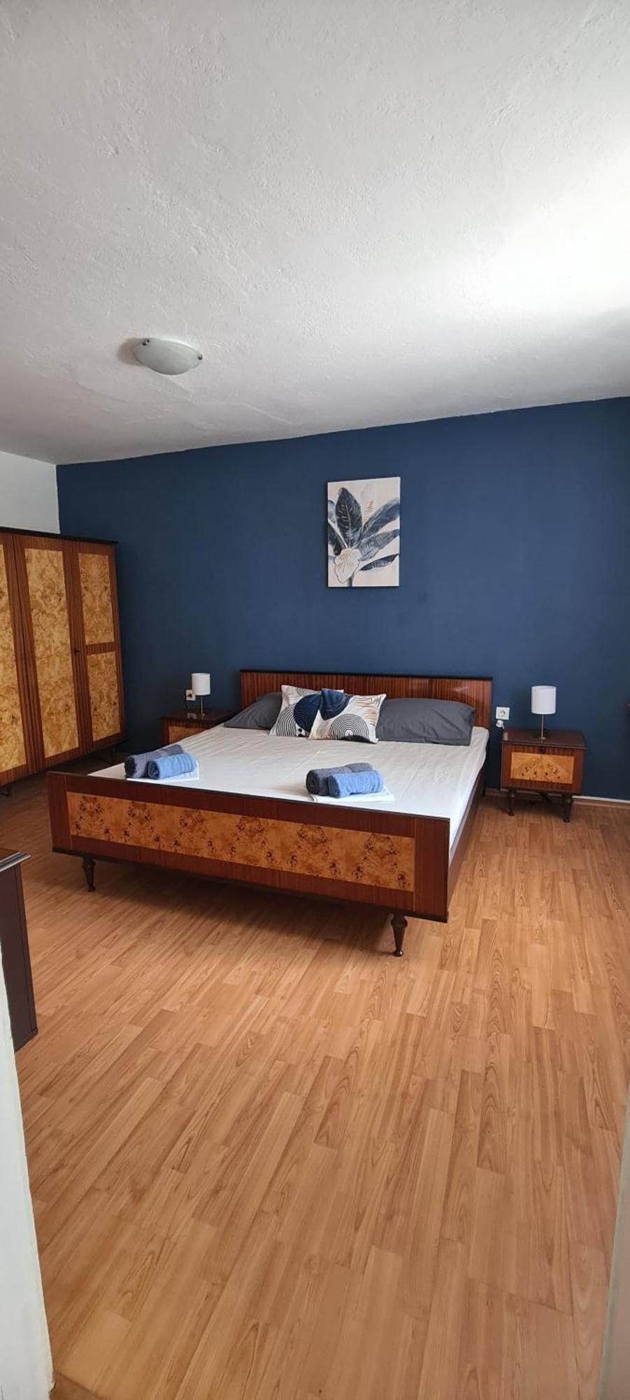 Apartments And Rooms Sanja Сибин Кръмпотски Екстериор снимка